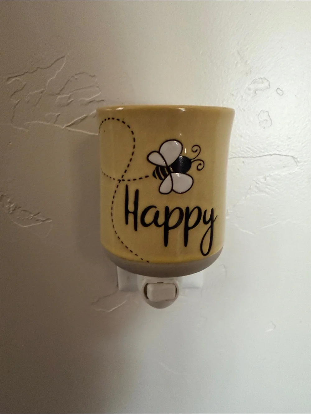 Scentsy Bee Happy Plug-In Warmer - Purple, White, Pink, Green, Blue